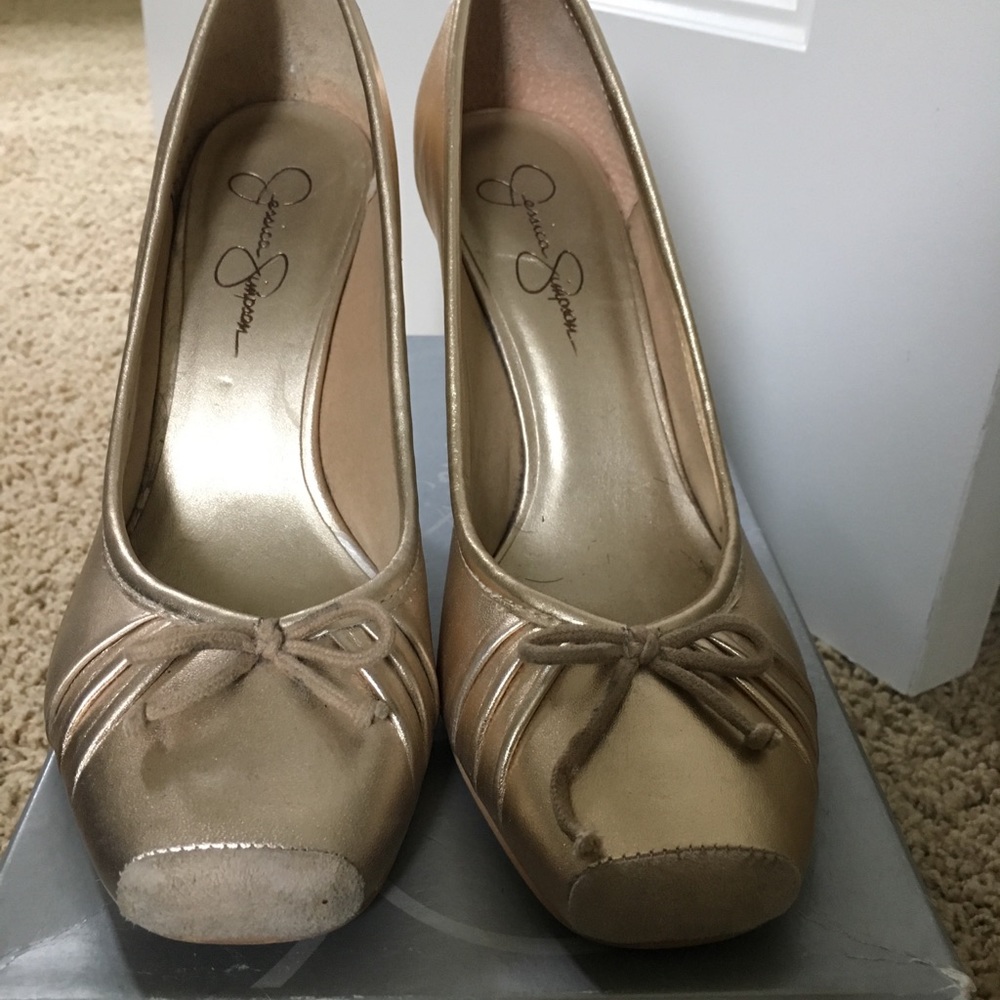 Jessica Simpson GOLD wedge heel